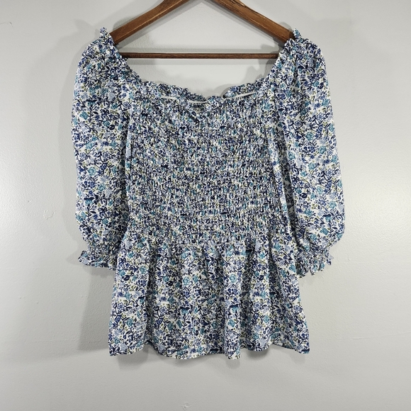 Max Studio Tops - 🌿Max studio size large smocked floral off shoulder